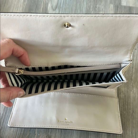 Kate Spade Black & White Leather Wallet – Striped Interior, Card Slots, ID - Picture 4 of 5